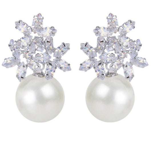 Esmeralda Pearl & Crystal Cluster Earrings - Bella Krystal