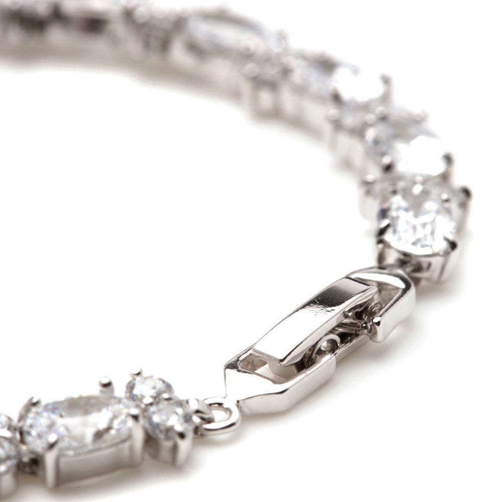 Ava Cubic Zirconia & Crystal Elegant Bracelet - Bella Krystal