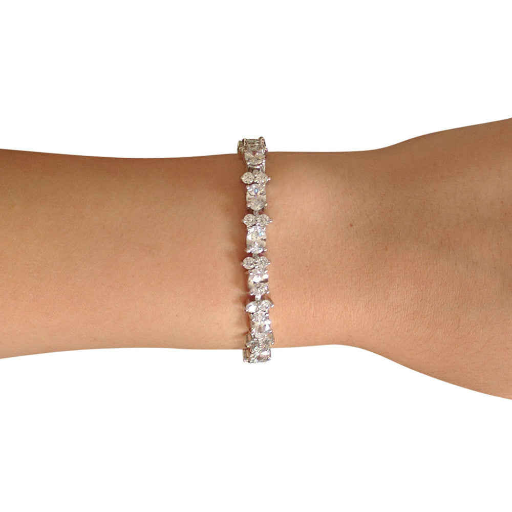 Ava Cubic Zirconia & Crystal Elegant Bracelet - Bella Krystal