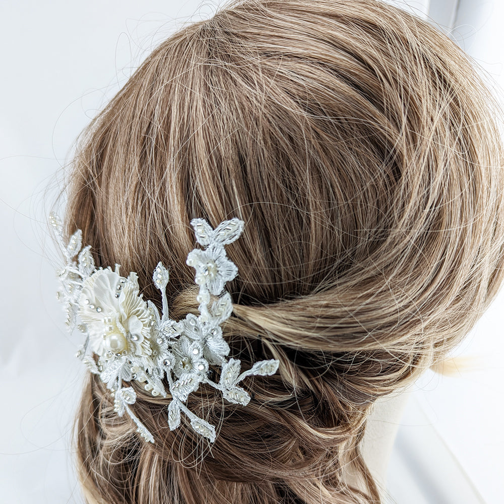 Jordan Floral Lace Hair Comb