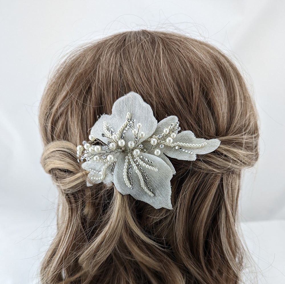 Silver Elegant Crystal & Pearl Hair Comb